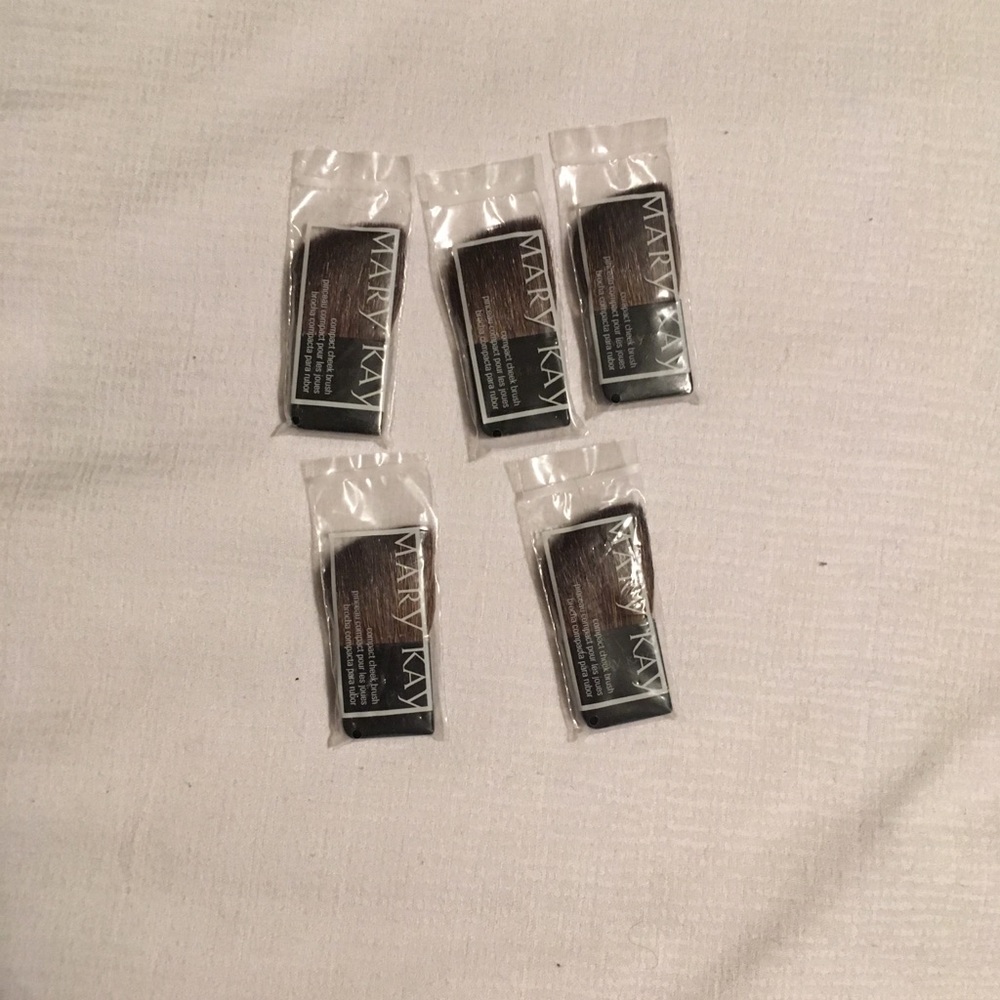 5 Compact brushes